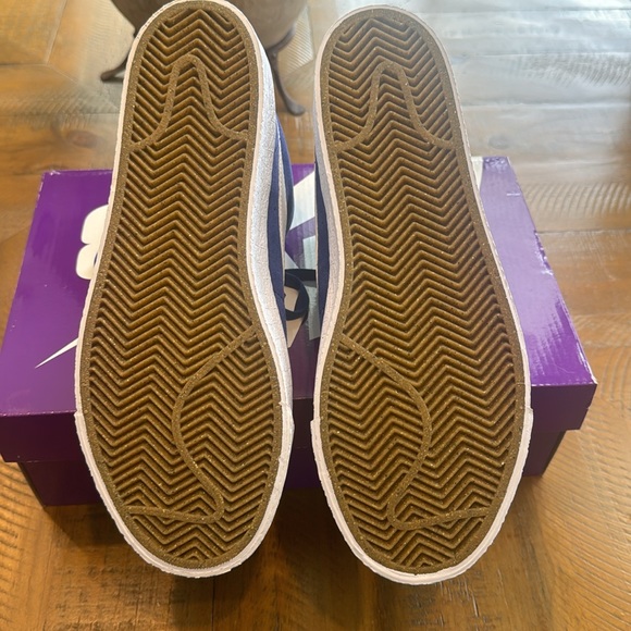 Nike SB Zoom Mid - Picture 3 of 5